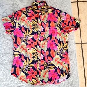 Short sleeve button up shirt